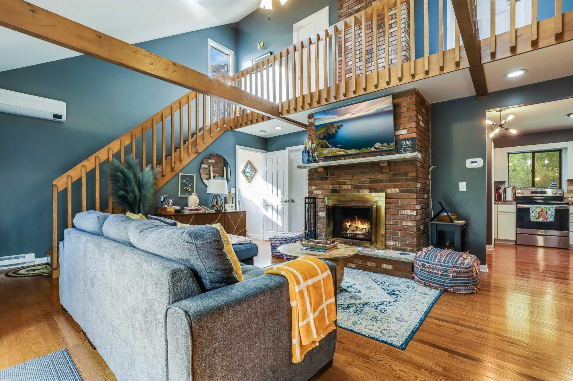 Ferienhaus Poconos Retreat With Hot Tub And Fire Pit!